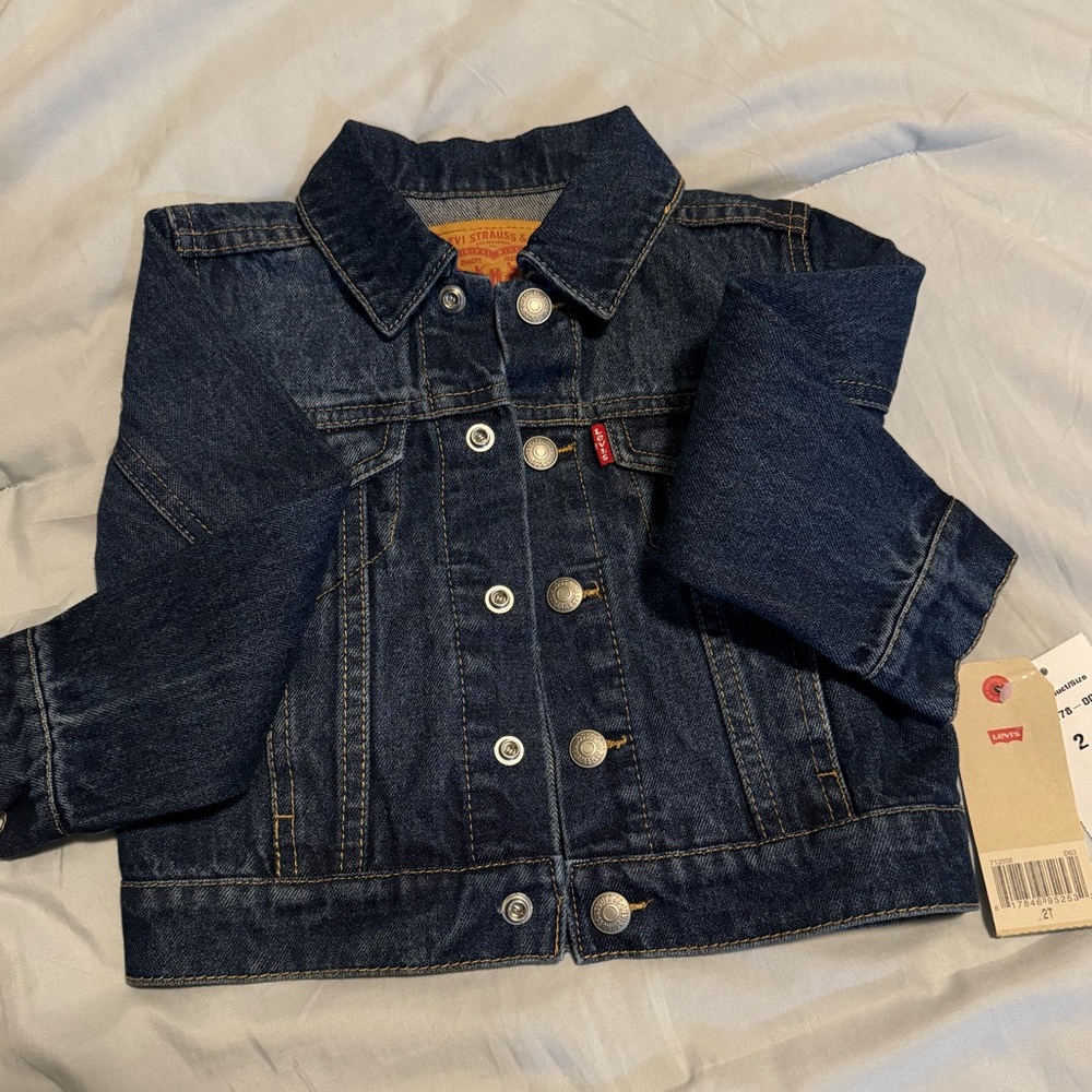 2T Levi’s Jean jacket